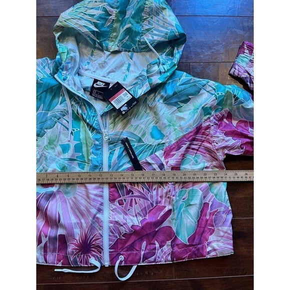 Nike Sportswear Womens Woven Floral Windrunner Crop Hoodie Jacket NWT Size Large - Picture 4 of 6